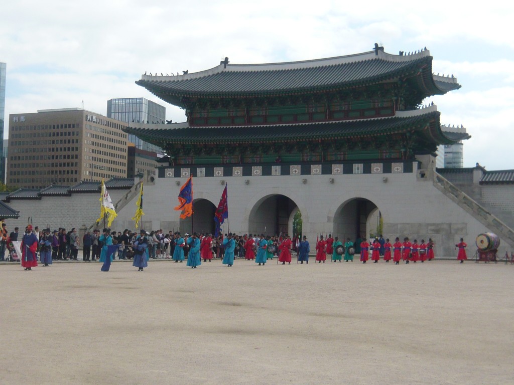 The changing of the guard at Gyeongbokgung Palace